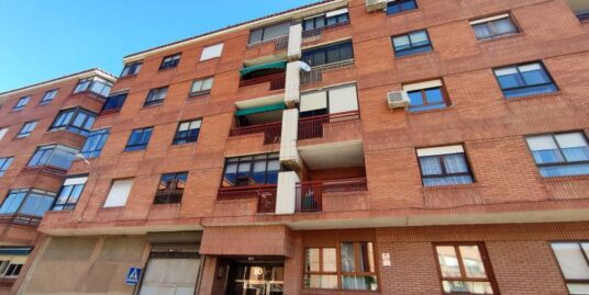 Venta piso Apóstol Santiago