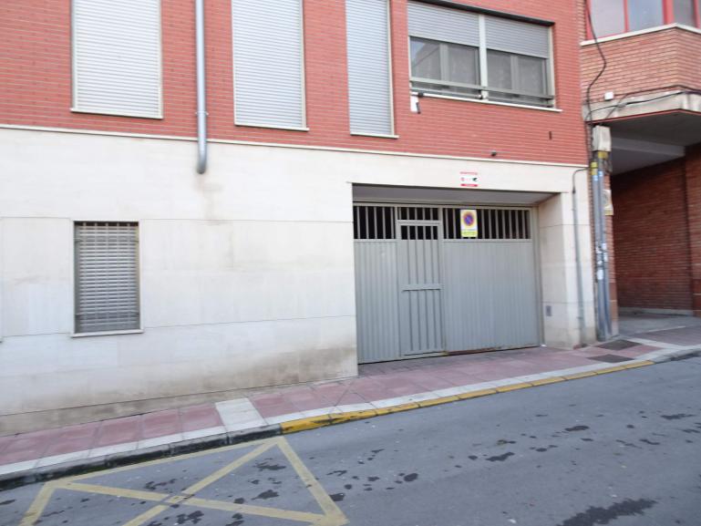 Plaza de garaje en calle Villanueva
