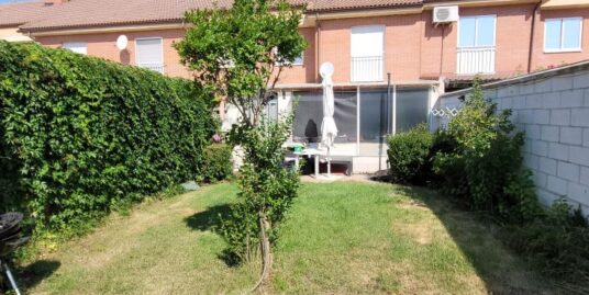 Chalet adosado Altos de Castilla