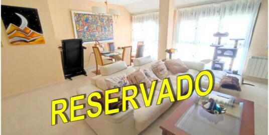 Piso Seminuevo calle Madre Cándida. RESERVADO